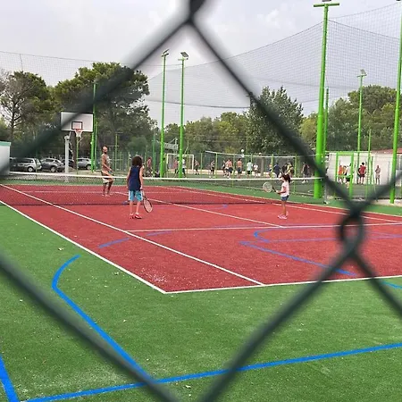 Parco vacanze Villaggio Mondial *