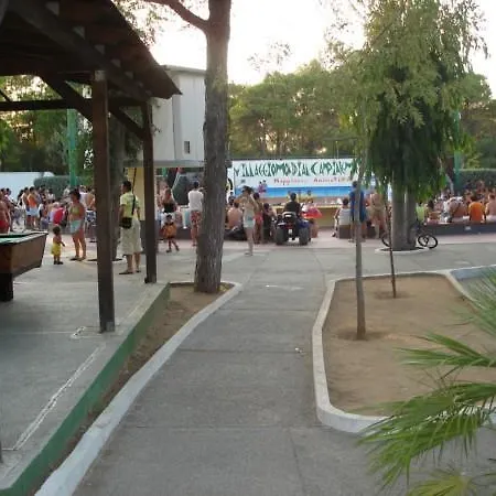 Villaggio Mondial Parco vacanze *